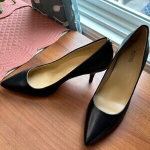 MICHAEL MICHAEL KORS Alina Flex Leather Pump Heel Sz 9.5 Black